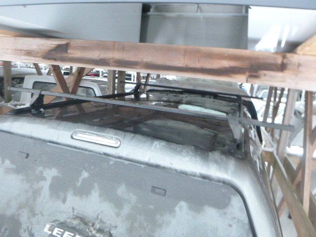 2009 - 2014 Ford F150 6'6 UJ Sterling Grey Leer100XQ Truck Cap 4 2009 - 2014 Ford F150 6'6 UJ Sterling Grey Leer100XQ Truck Cap - Image 4