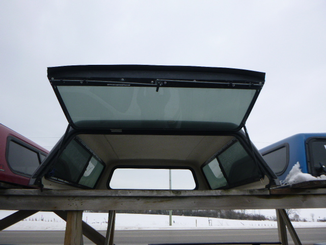 2022 - 2026 Nissan Frontier 6'2 KAD Gun Metallic Contour III Truck Cap 4 2022 - 2026 Nissan Frontier 6'2 KAD Gun Metallic Contour III Truck Cap - Image 4