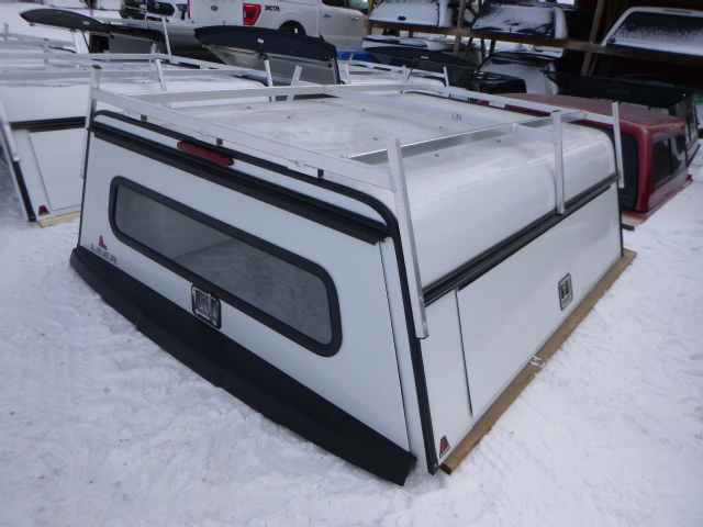 2023 - 2026 Ford Superduty F250/350/450 6'9 White Leer Contractor Truck Cap 1 2023 - 2026 Ford Superduty F250/350/450 6'9 White Leer Contractor Truck Cap