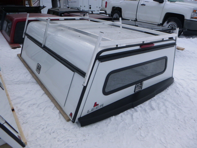 2023 - 2026 Ford Superduty F250/350/450 6'9 White Leer Contractor Truck Cap 3 2023 - 2026 Ford Superduty F250/350/450 6'9 White Leer Contractor Truck Cap - Image 3