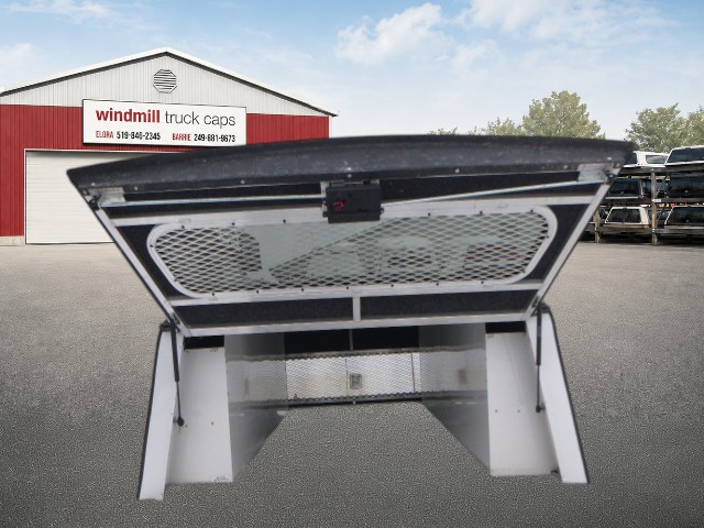 Dodge Ram 8' White ARE Contractor Truck Cap 3 Dodge Ram 8' White ARE Contractor Truck Cap - Image 3