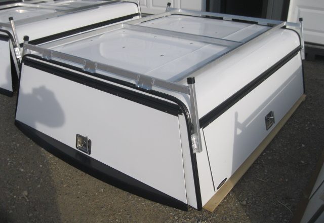 2020 -2026 GMC Sierra or Chevrolet Silverado 6'9 HD 2500/3500 NEW WHITE HDU CONTRACTOR TRUCK CAP (Copy) - Image 2