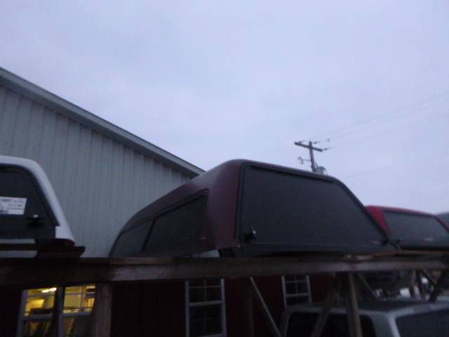 2014-2018 Chevrolet Silverado OR GMC Sierra 8' Burgandy Leer 180 Midrise Truck cap 2 2014-2018 Chevrolet Silverado OR GMC Sierra 8' Burgandy Leer 180 Midrise Truck cap - Image 2