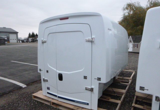 New Maranda V-335 6.5' Slide In Truck cap - Image 3