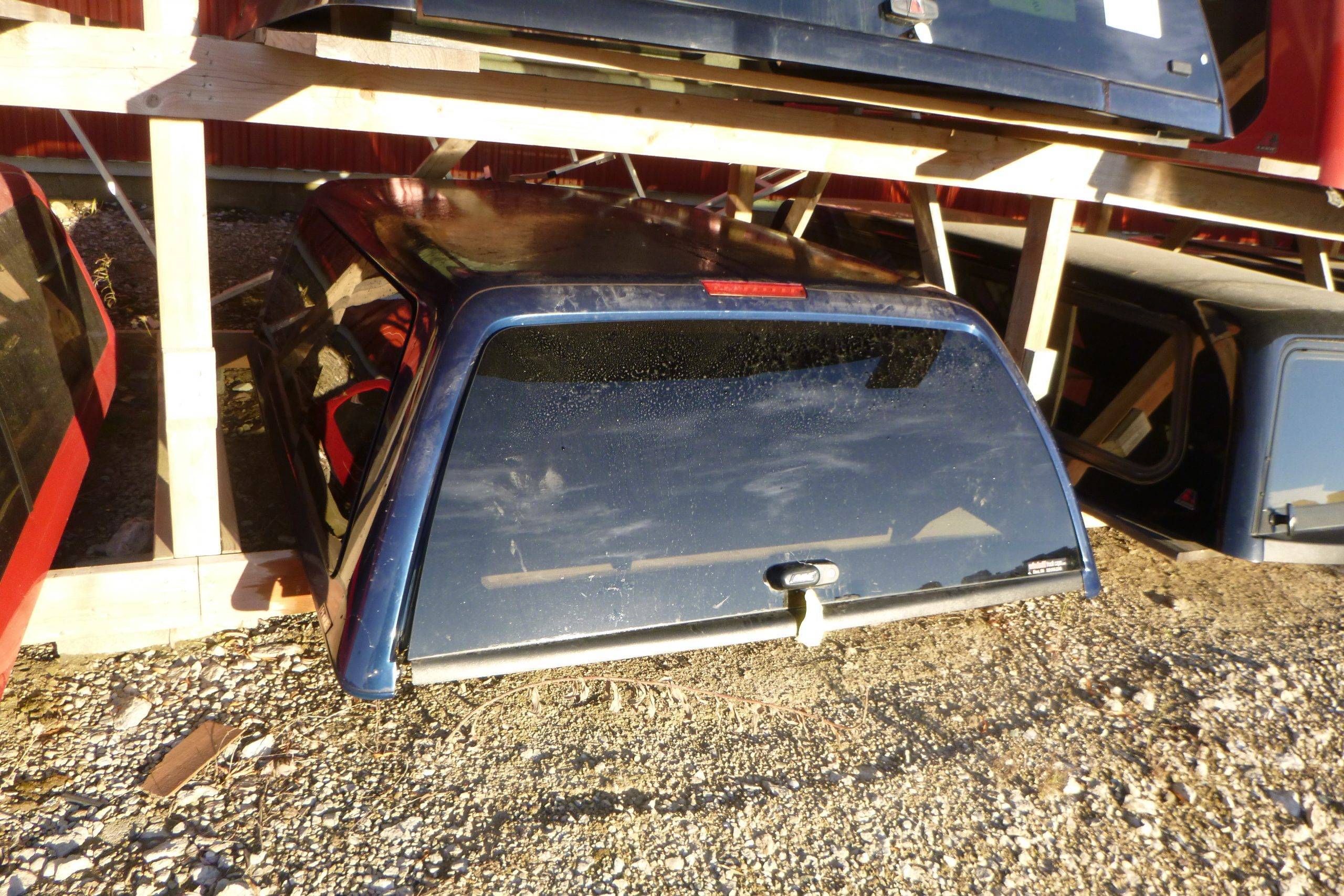 1999-2008 Ford Superduty 6-9' Blue ARE Truck Cap 2 1999-2008 Ford Superduty 6-9' Blue ARE Truck Cap - Image 2