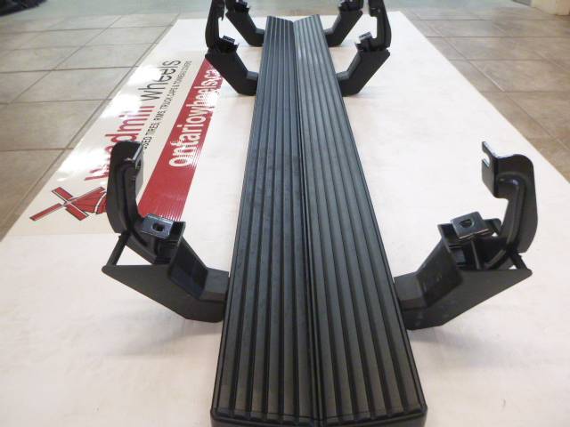 2019+ Chevrolet/GMC 1500 OR 20+ Chevrolet/GMC HD Extended Cab Step Boards 3 2019+ Chevrolet/GMC 1500 OR 20+ Chevrolet/GMC HD Extended Cab Step Boards - Image 3