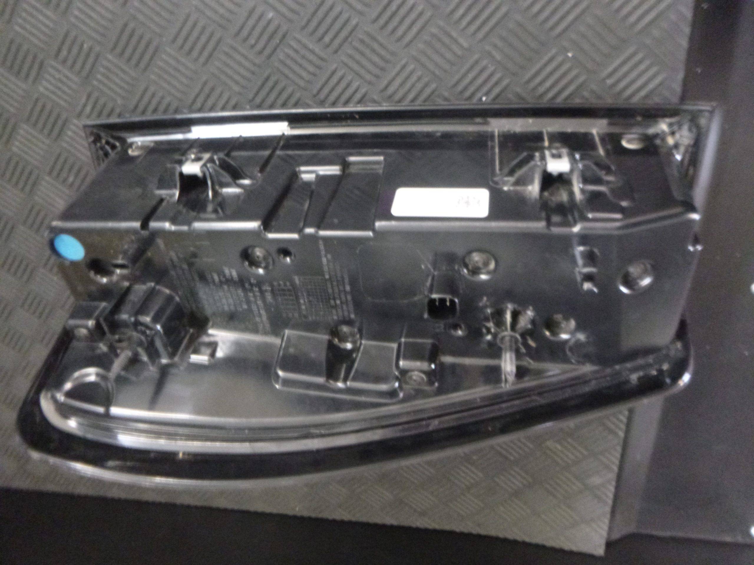 2020 - 2022 GMC Sierra HD 2500/3500 LED Tail Light 4 2020 - 2022 GMC Sierra HD 2500/3500 LED Tail Light - Image 4