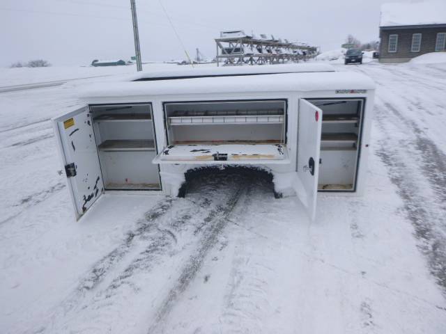 Used Durmag Aluminum 8' Single Wheel Service Bed - Image 4