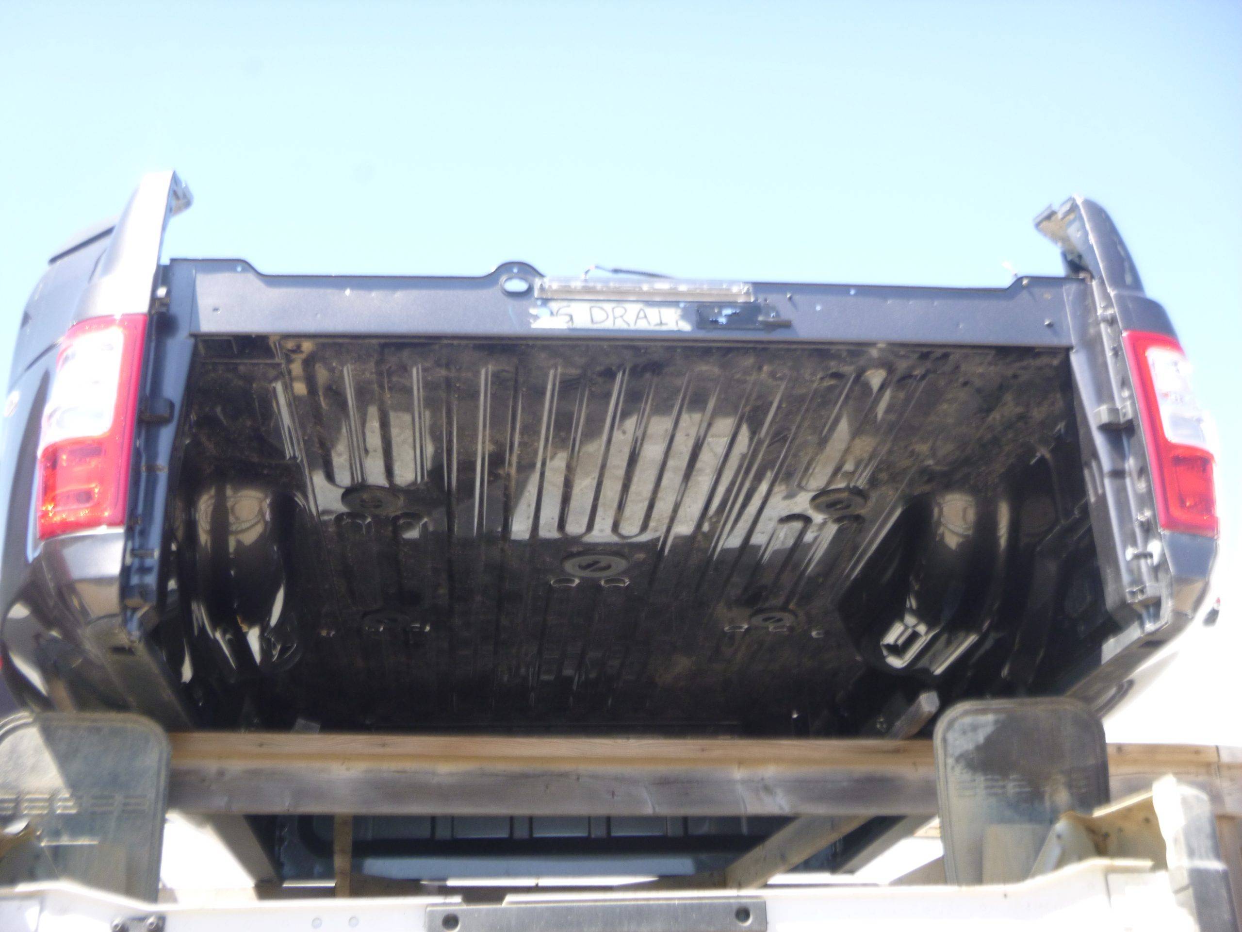 2019 - 2026 Dodge Ram 8' Grey Dually Take off Truck Box - Image 4