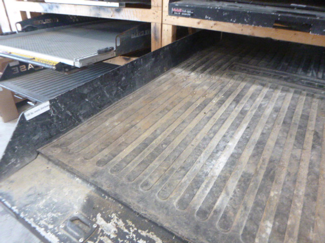 80" x 48" 1500lbs CargoEase *Fits Ford Superduty and GMC/Chev HD* 4 80" x 48" 1500lbs CargoEase *Fits Ford Superduty and GMC/Chev HD* - Image 4