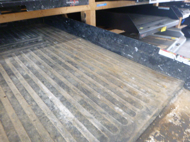 80" x 48" 1500lbs CargoEase *Fits Ford Superduty and GMC/Chev HD* 5 80" x 48" 1500lbs CargoEase *Fits Ford Superduty and GMC/Chev HD* - Image 5