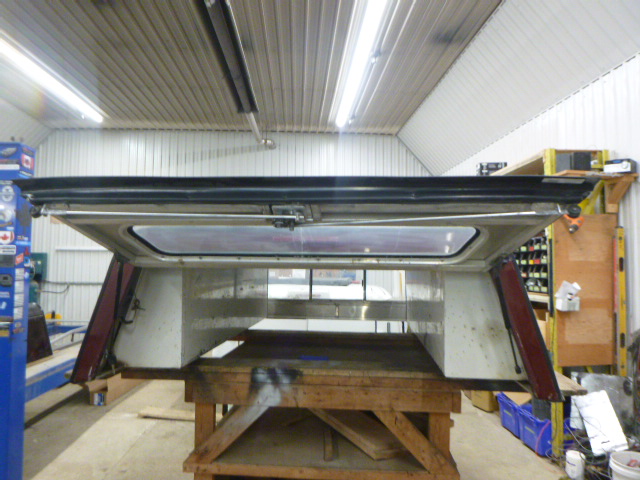 2007 - 2013 GMC Sierra or Chevrolet Silverado 6'5 66Sonoma Red Leer ACC Contractor Truck Cap - Image 3