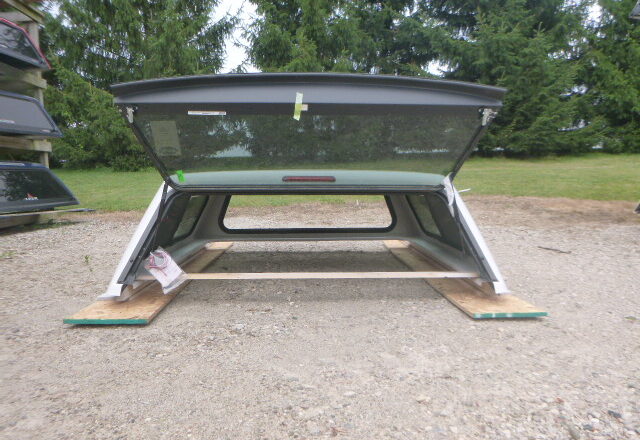 2024 - 2026 Toyota Tacoma 5'2 040 Super White Ranch Truck Cap - Image 3