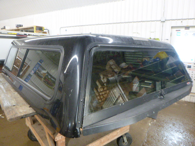 2015 - 2020 Ford F150 6'6 UM Agate Black Contour III Truck Cap - Image 2