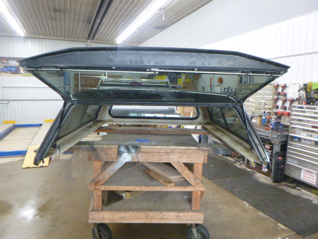 2015 - 2020 Ford F150 6'6 UM Agate Black Contour III Truck Cap - Image 3