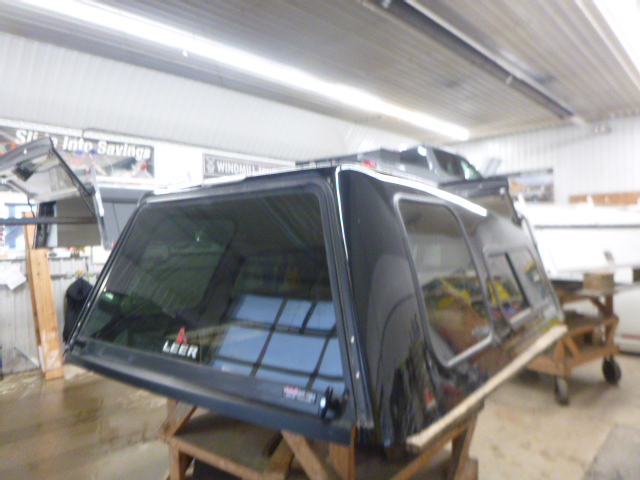 2014 - 2018 GMC Sierra or Chevrolet Silverado 6'6 41 Onyx Black Leer122 - Image 2