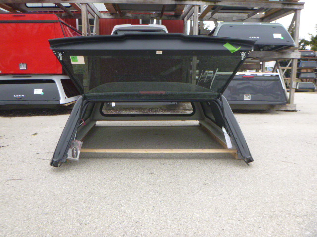 Ford Superduty 6'9 NEW UM Agate Black Ranch Echo Truck Cap 3 Ford Superduty 6'9 NEW UM Agate Black Ranch Echo Truck Cap - Image 3