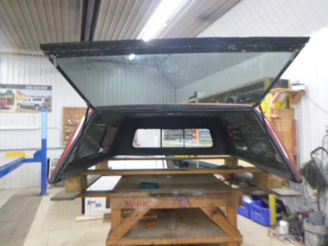 2002 - 2008 Dodge Ram 6'4 Red Hawk Truck Cap 3 2002 - 2008 Dodge Ram 6'4 Red Hawk Truck Cap - Image 3