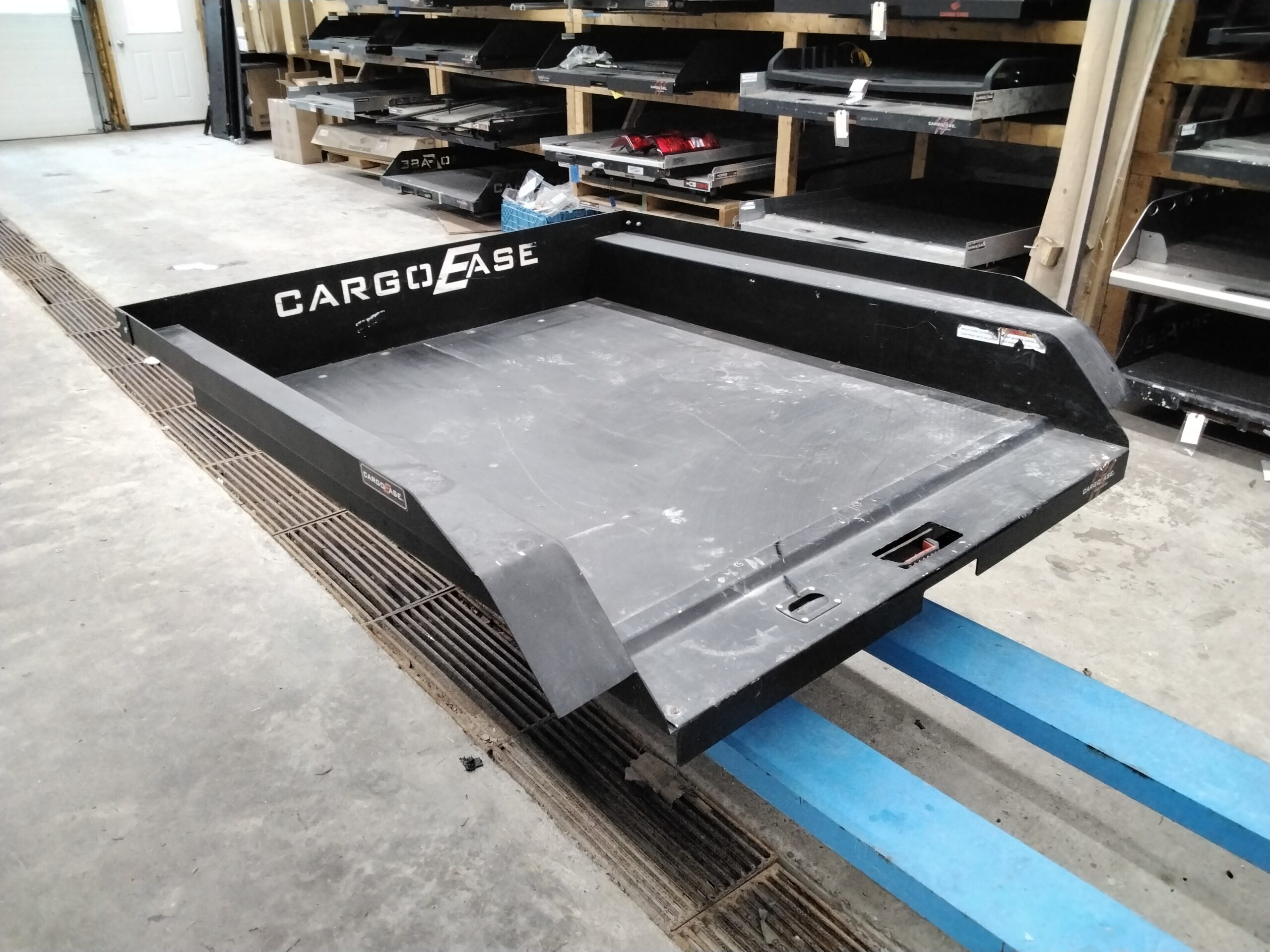 65" x 48" 1200lbs CargoEase 2 65" x 48" 1200lbs CargoEase - Image 2