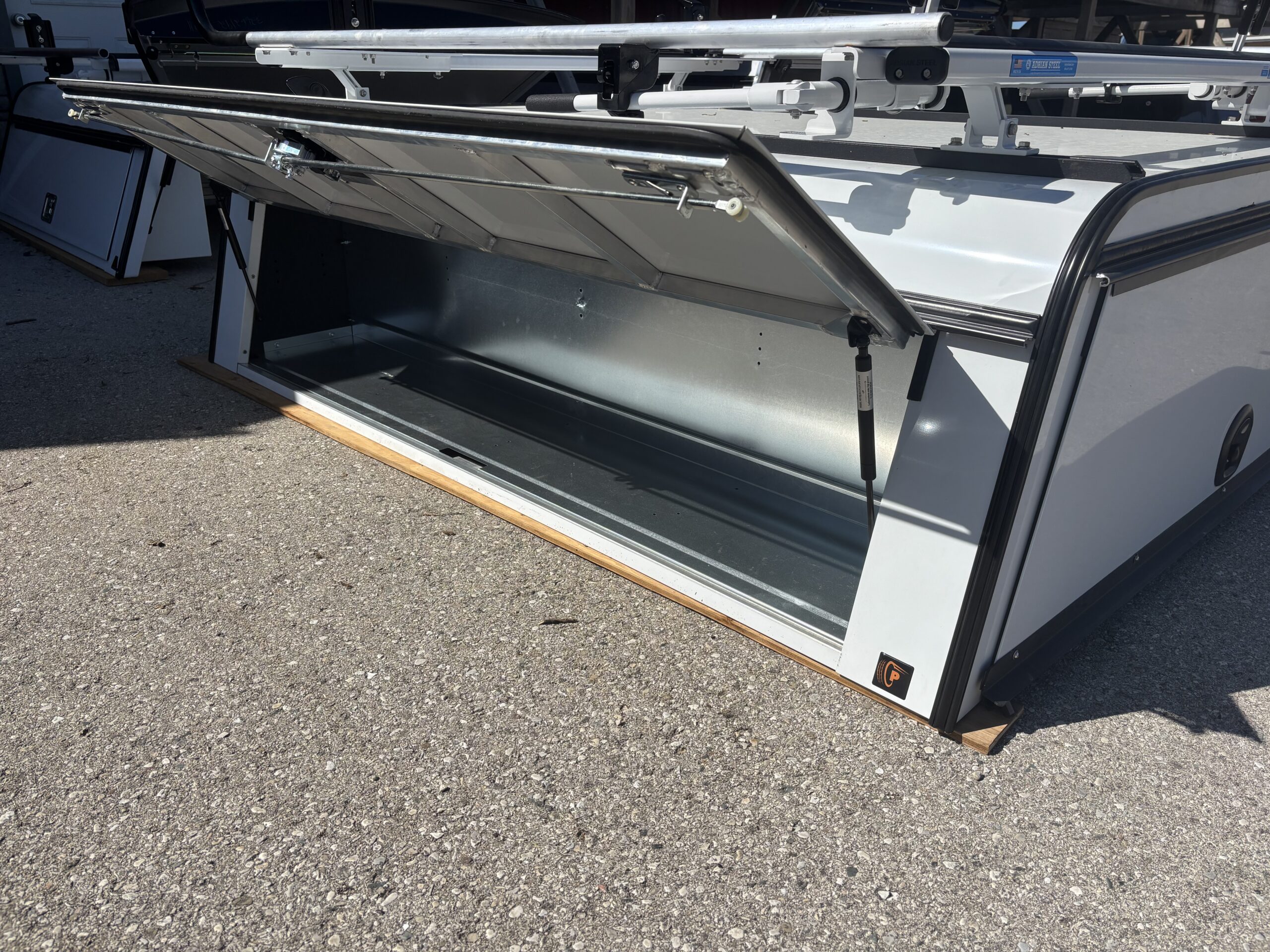 2019 – 2026 GMC Sierra or Chevrolet Silverado 6’6 White Precision Raptor Contractor Truck Cap 5 2019 – 2026 GMC Sierra or Chevrolet Silverado 6’6 White Precision Raptor Contractor Truck Cap - Image 5