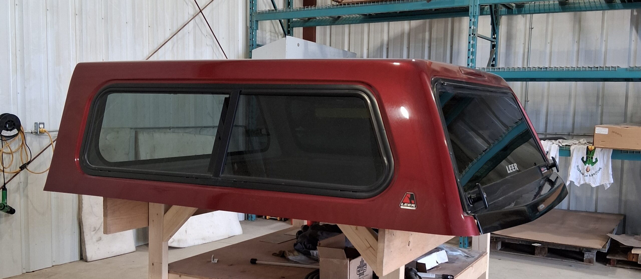 2015-2020 Ford F150 5'6 Ruby Red Leer Truck Cap 2 2015-2020 Ford F150 5'6 Ruby Red Leer Truck Cap - Image 2