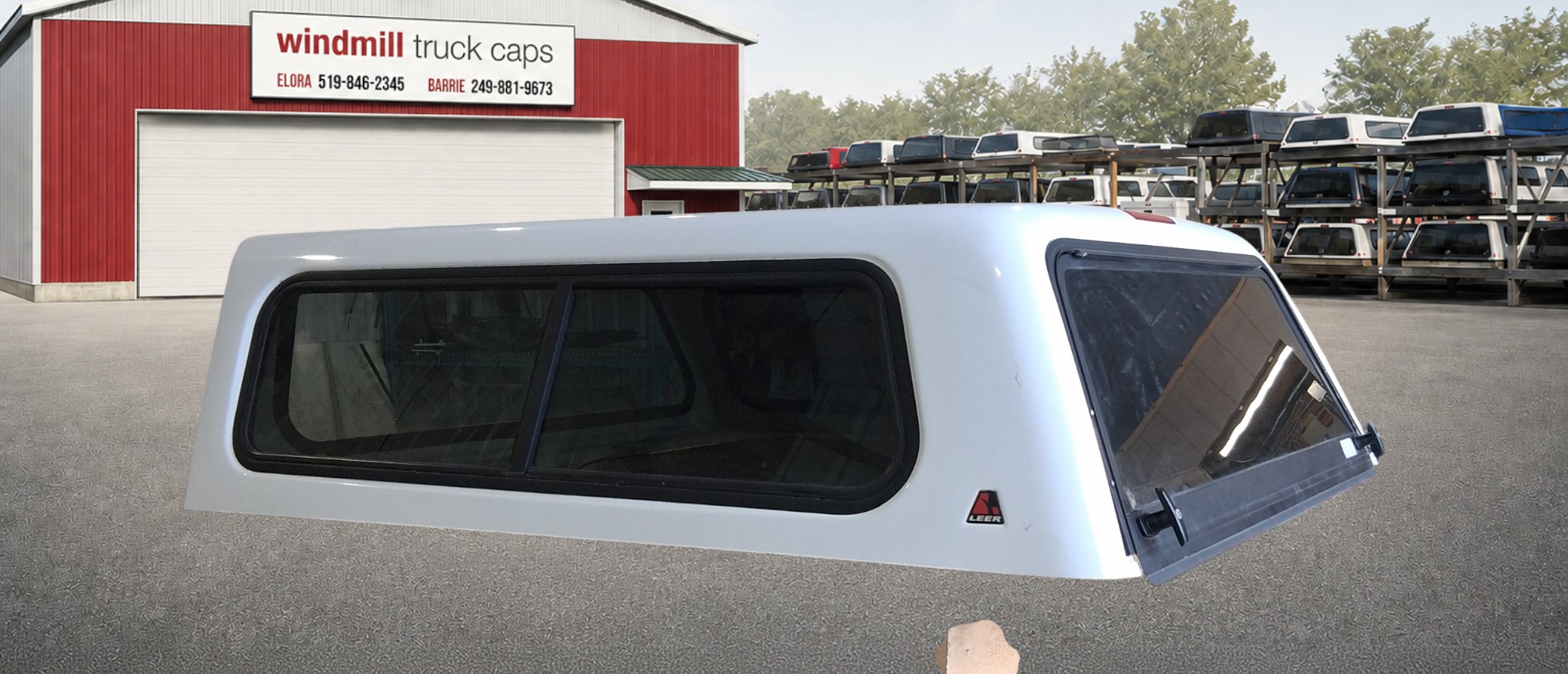 2007-2013 Chevrolet Silverado Crew Cab 5'8 Olympic White Leer Legend FS Truck Cap 2 2007-2013 Chevrolet Silverado Crew Cab 5'8 Olympic White Leer Legend FS Truck Cap - Image 2