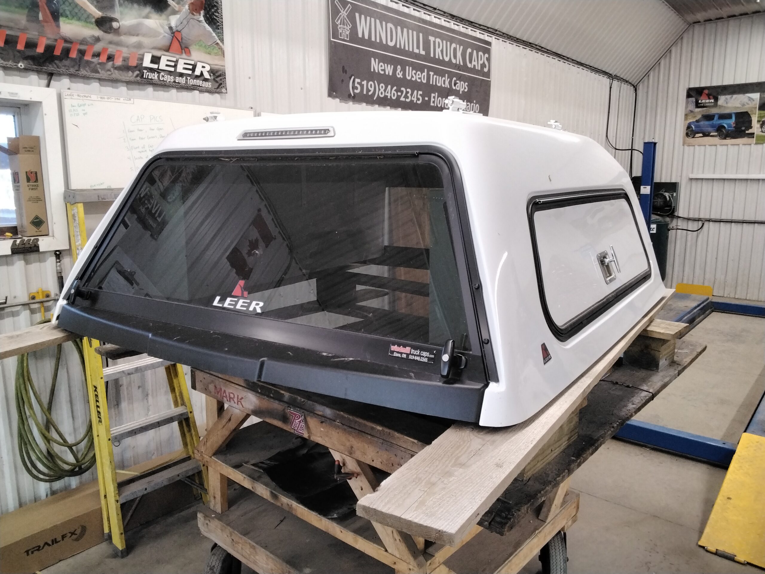 2021 - 2026 Ford F150 5'6 YZ White Leer180CC Truck Cap 2 2021 - 2026 Ford F150 5'6 YZ White Leer180CC Truck Cap - Image 2