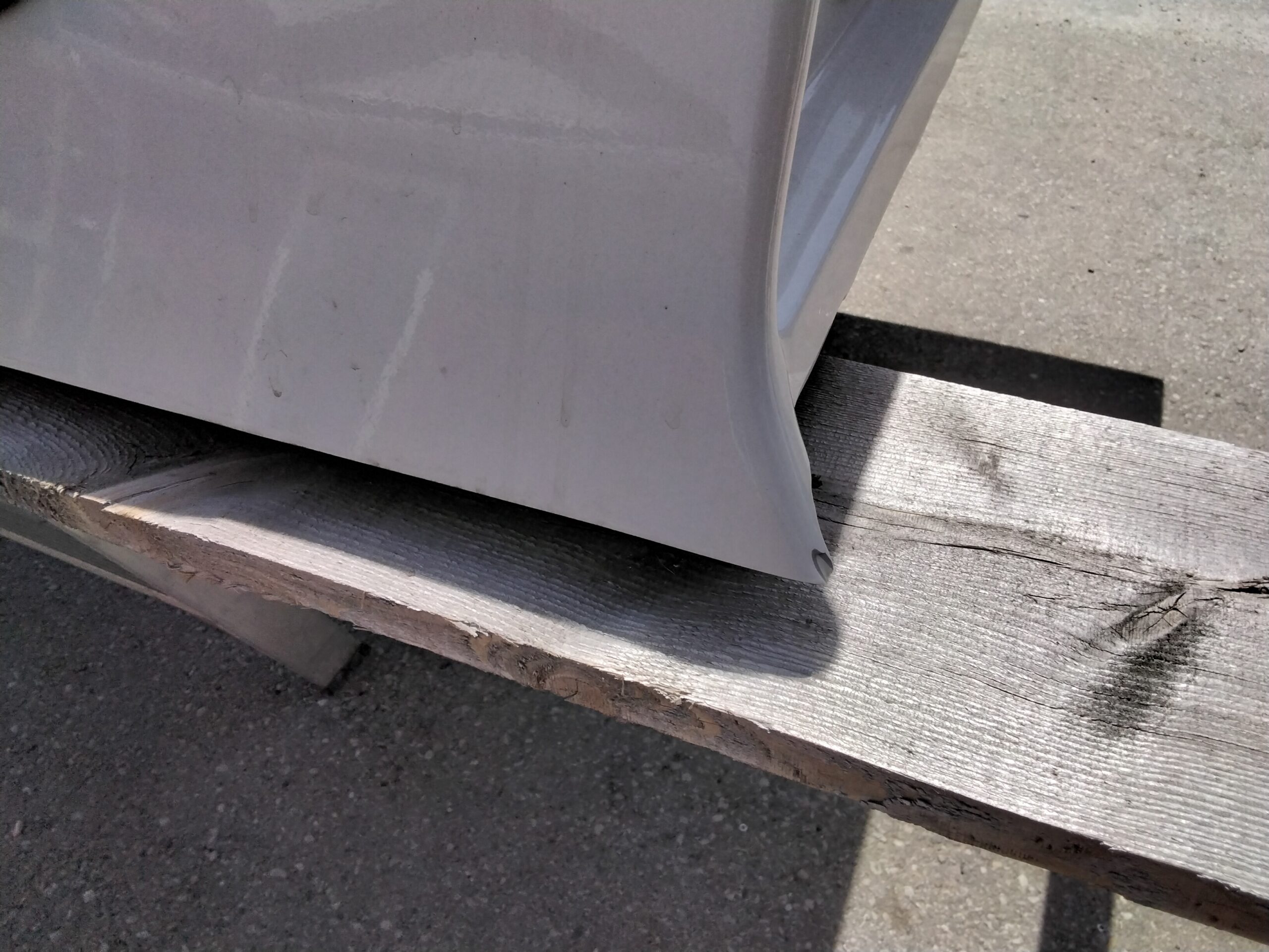 2020 - 2026 Chevrolet Silverado HD 2500/3500 6'9 GAZ White Leer100S Truck Cap 7 2020 - 2026 Chevrolet Silverado HD 2500/3500 6'9 GAZ White Leer100S Truck Cap - Image 7