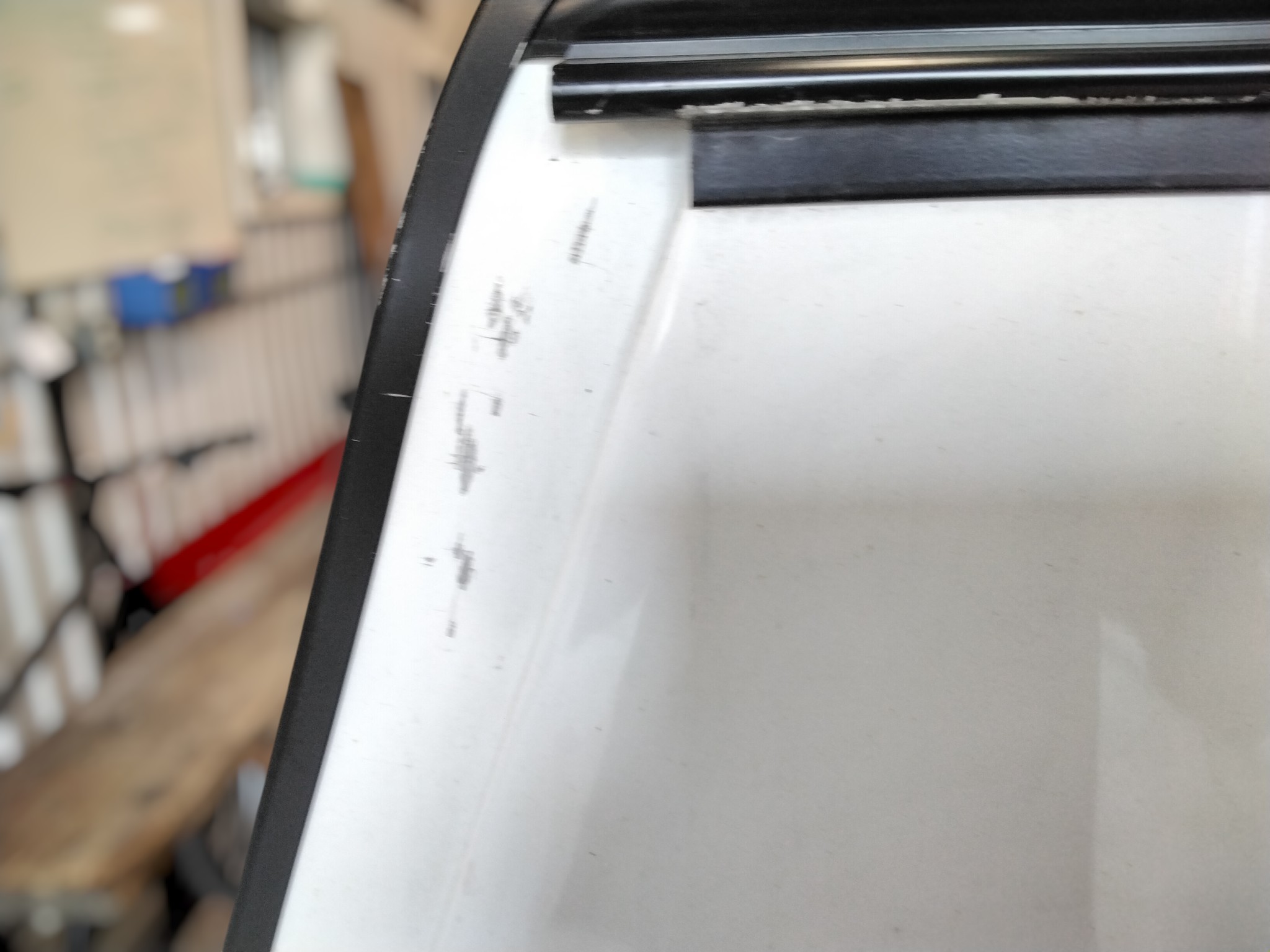 2019 - 2023 Ford Ranger 6' White Leer Contractor Truck Cap 10 2019 - 2023 Ford Ranger 6' White Leer Contractor Truck Cap - Image 10