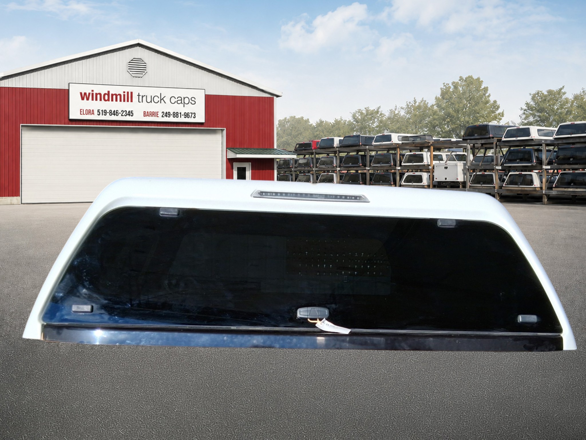 2022 - 2026 Toyota Tundra 5'6 089 Wind Chill Pearl Tricoat Leer100XR Truck Cap 3 2022 - 2026 Toyota Tundra 5'6 089 Wind Chill Pearl Tricoat Leer100XR Truck Cap - Image 3