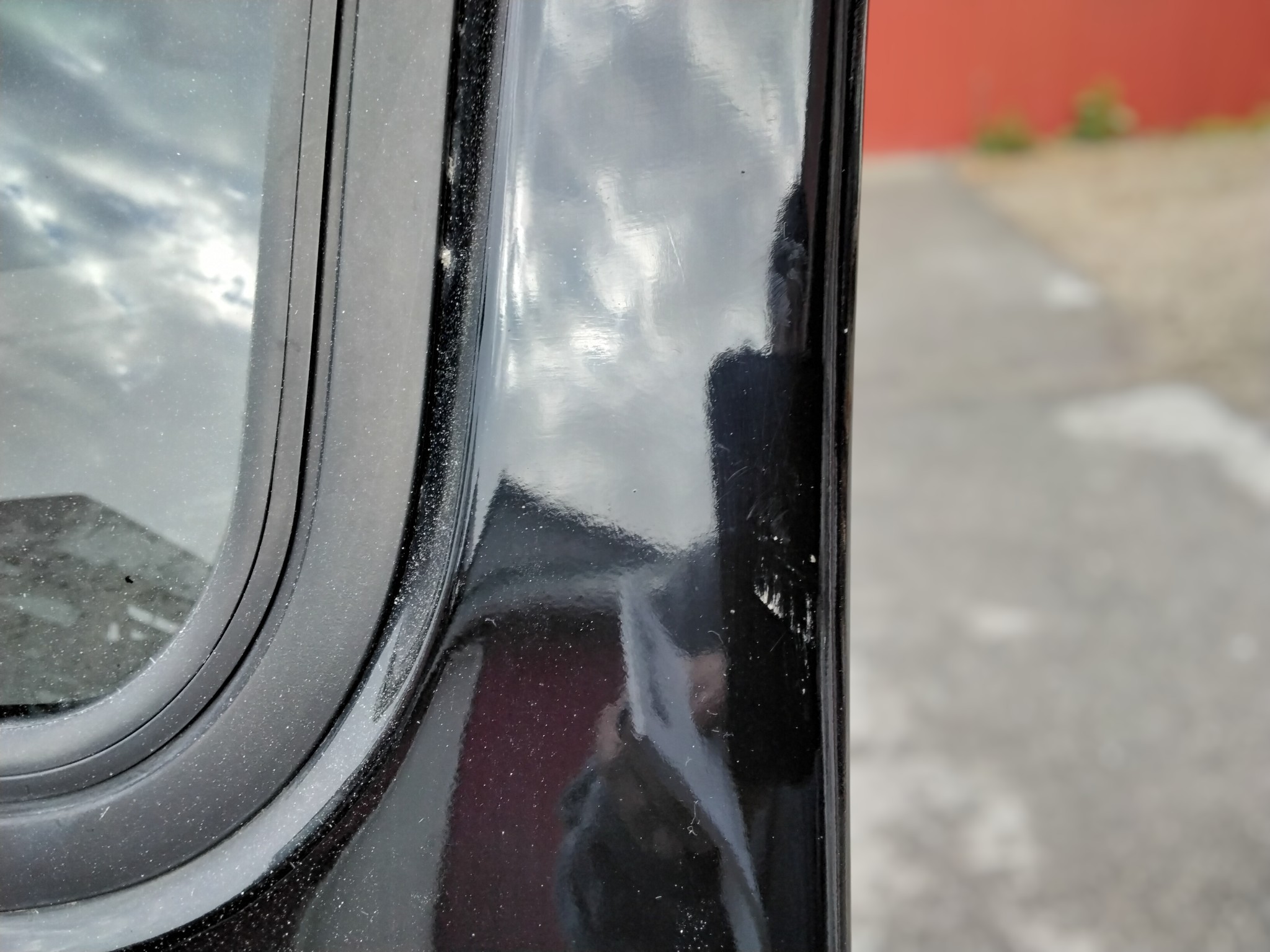 Dodge Ram 6'4 PX8 Black Leer Legend Truck Cap 5 Dodge Ram 6'4 PX8 Black Leer Legend Truck Cap - Image 5