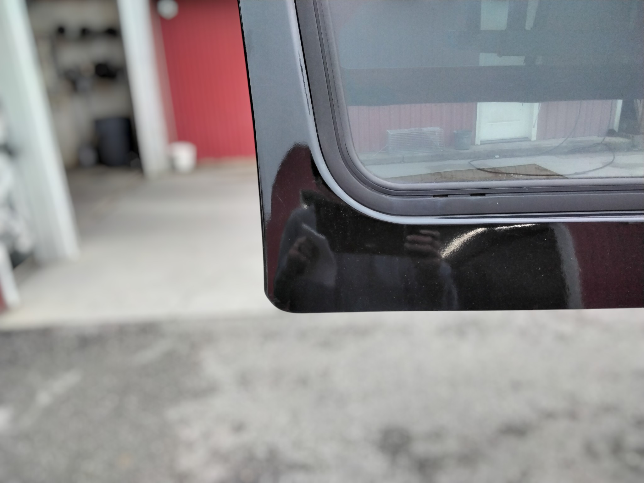Dodge Ram 6'4 PX8 Black Leer Legend Truck Cap 6 Dodge Ram 6'4 PX8 Black Leer Legend Truck Cap - Image 6