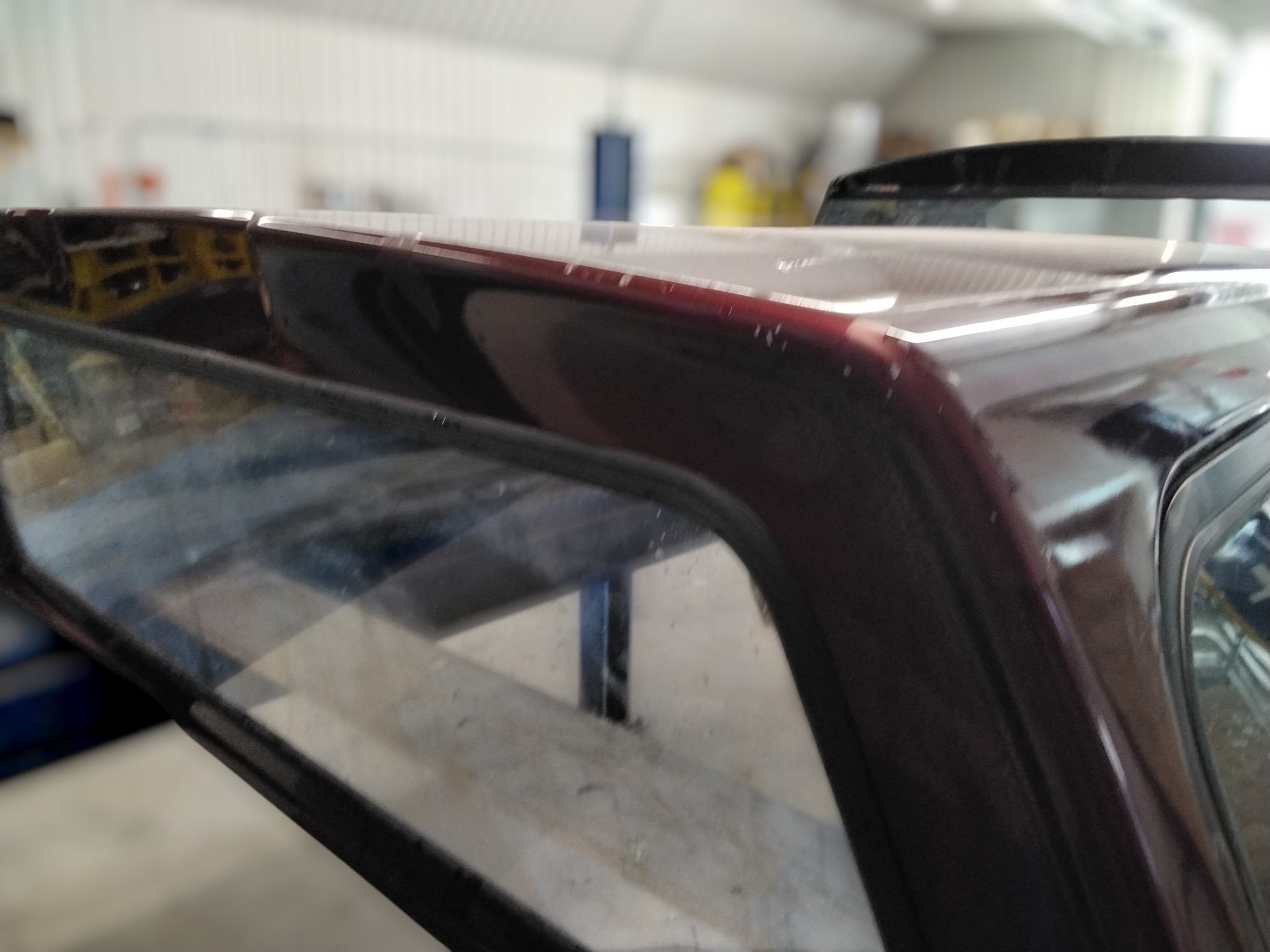 Dodge Ram 6'4 Burgandy Leer100R Truck Cap 8 Dodge Ram 6'4 Burgandy Leer100R Truck Cap - Image 8