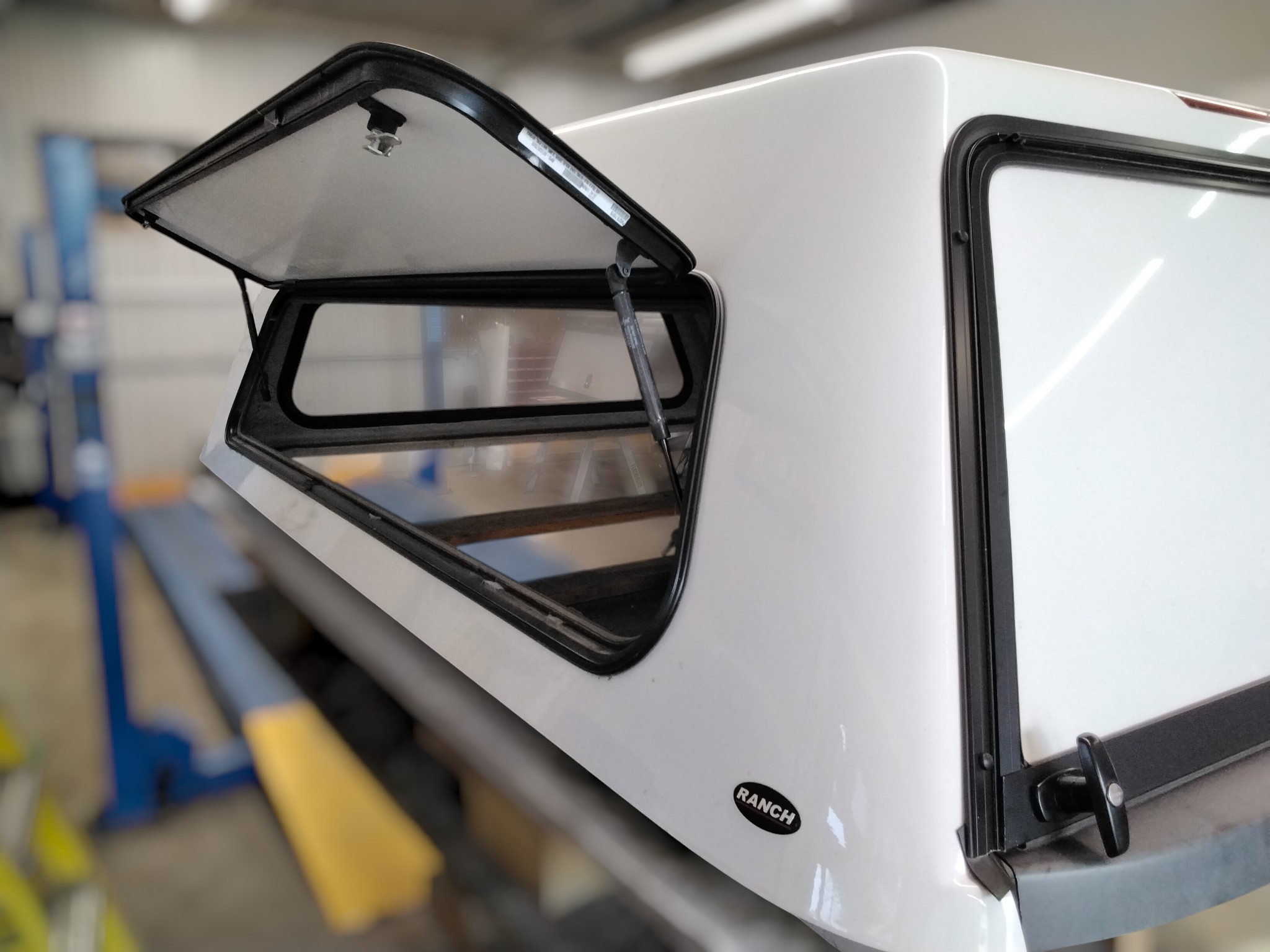 2020 - 2026 Chevrolet Silverado HD 2500/3500 8' *Regular Cab Only* GAZ White Ranch Truck Cap 5 2020 - 2026 Chevrolet Silverado HD 2500/3500 8' *Regular Cab Only* GAZ White Ranch Truck Cap - Image 5