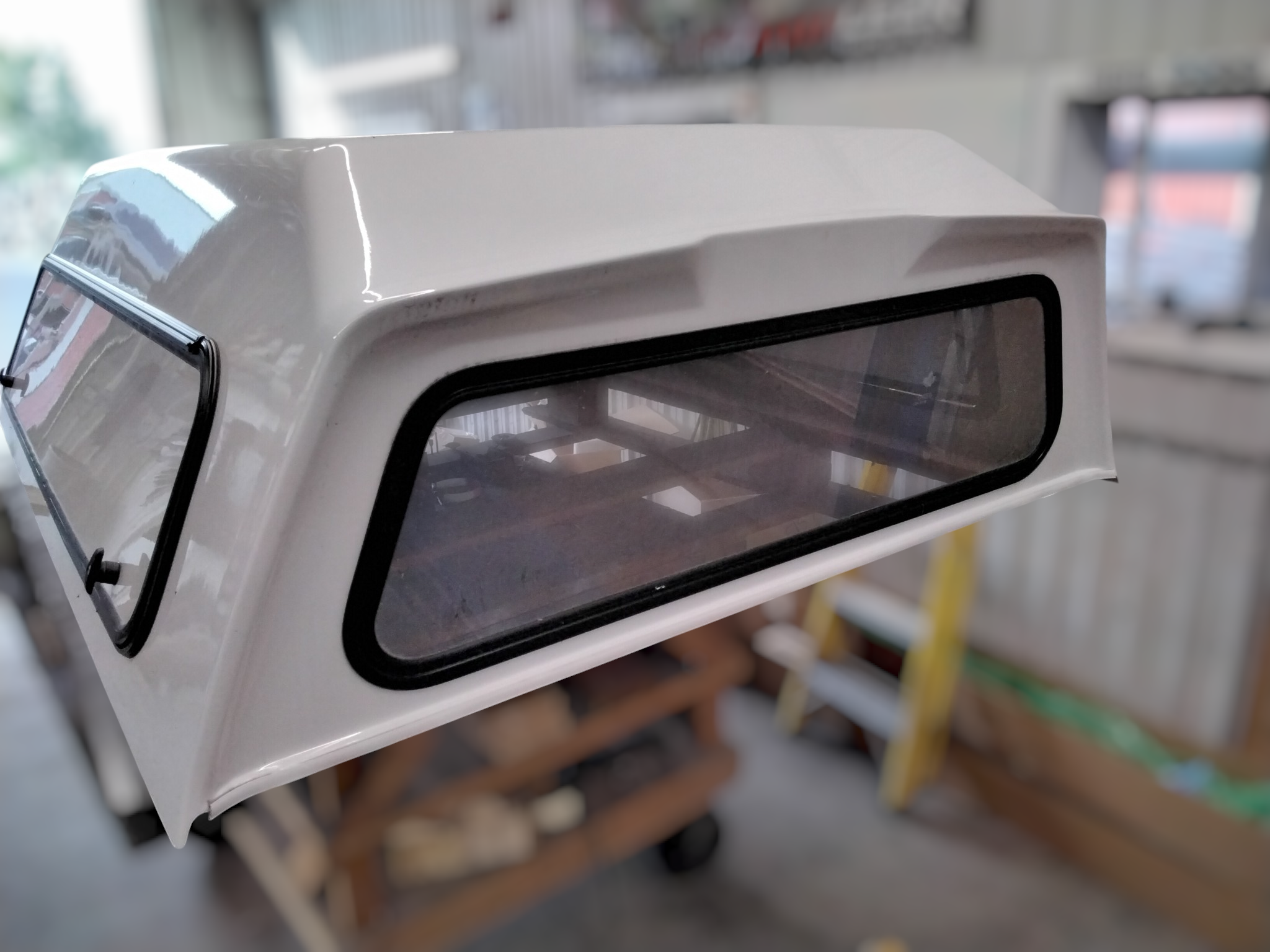 2020 - 2026 Chevrolet Silverado HD 2500/3500 8' *Regular Cab Only* GAZ White Ranch Truck Cap 7 2020 - 2026 Chevrolet Silverado HD 2500/3500 8' *Regular Cab Only* GAZ White Ranch Truck Cap - Image 7
