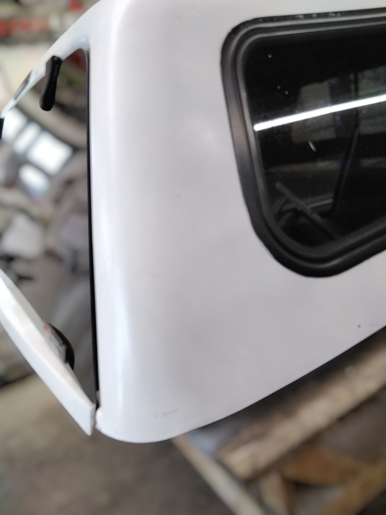 GMC Sierra or Chevrolet Silverado 5'8 White Jason Truck Cap 5 GMC Sierra or Chevrolet Silverado 5'8 White Jason Truck Cap - Image 5