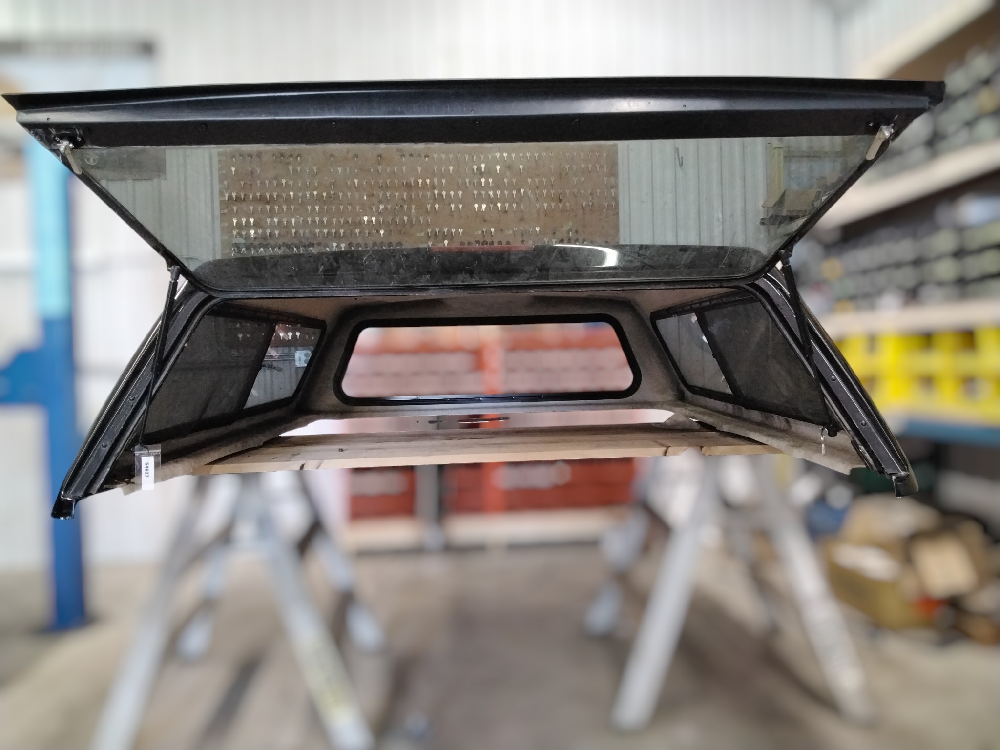 2009 - 2014 Ford F140 6'6 UH Tuxedo Black Leer Legend Truck Cap 3 2009 - 2014 Ford F140 6'6 UH Tuxedo Black Leer Legend Truck Cap - Image 3