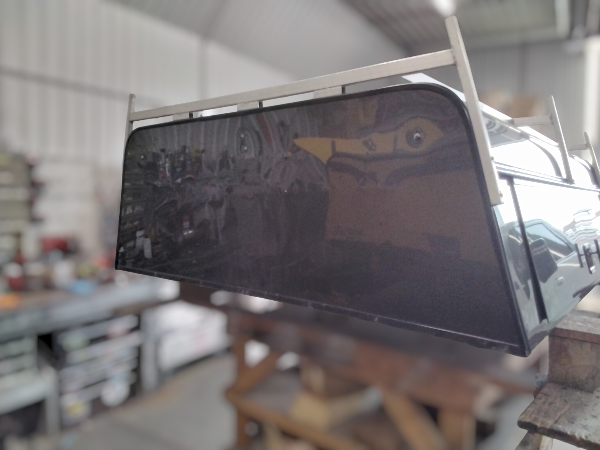 2017 - 2022 Ford Superduty 6'9 Magnetic Grey Leer Contractor Truck Cap 4 2017 - 2022 Ford Superduty 6'9 Magnetic Grey Leer Contractor Truck Cap - Image 4