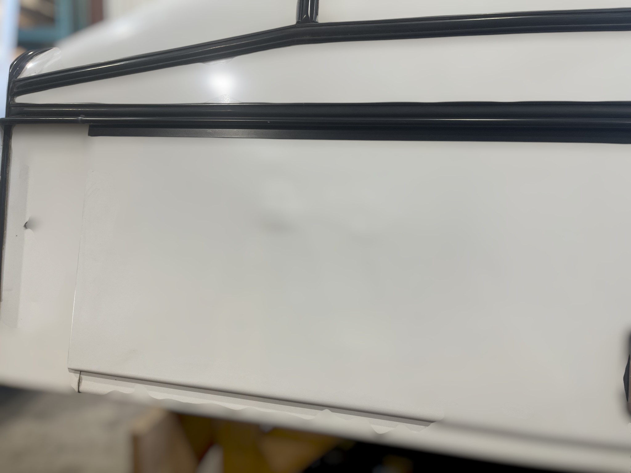 GMC Sierra or Chevrolet Silverado 1500 6'6 White Leer Contractor Truck Cap 6 GMC Sierra or Chevrolet Silverado 1500 6'6 White Leer Contractor Truck Cap - Image 6
