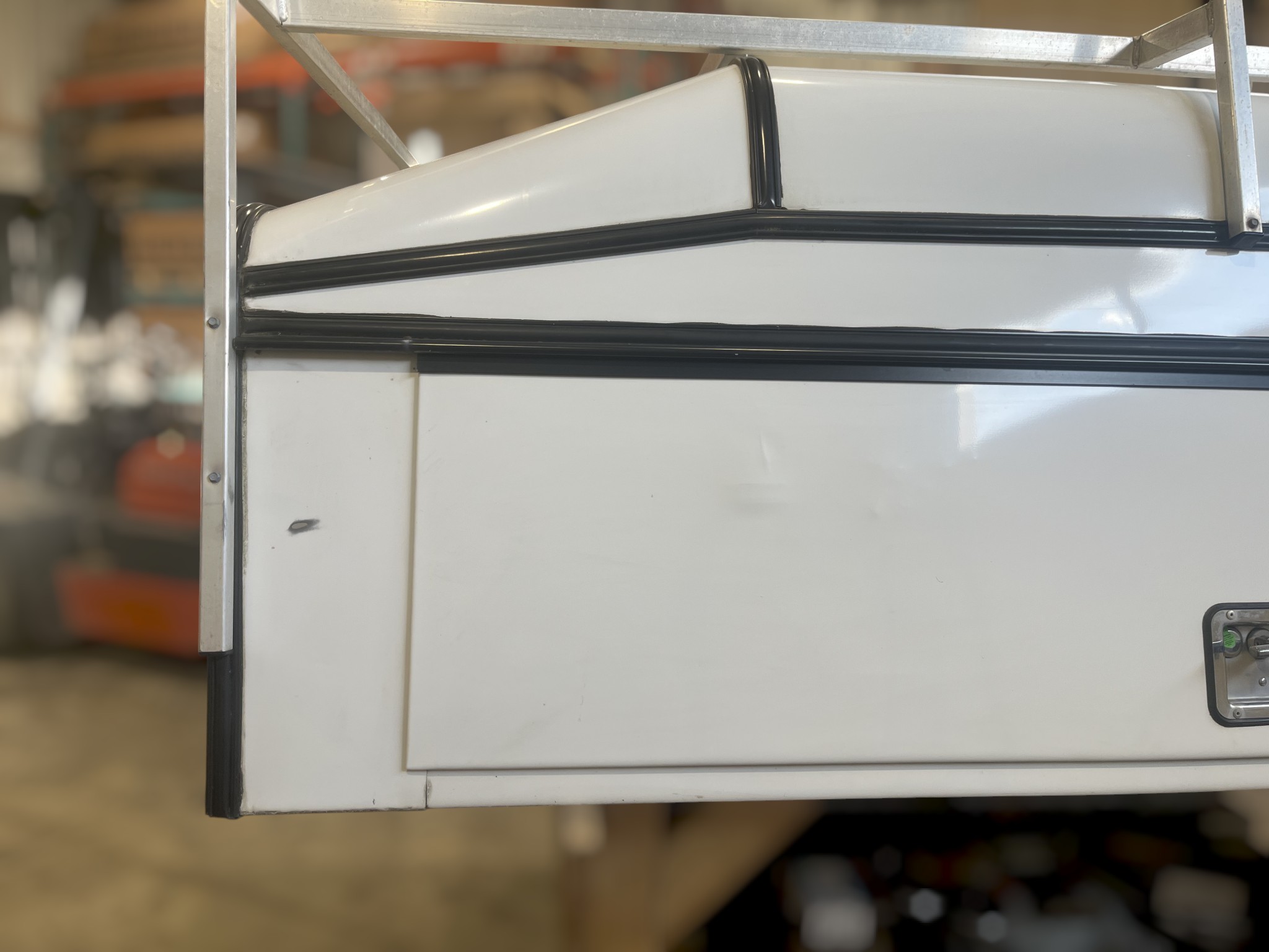 GMC Sierra or Chevrolet Silverado 1500 6'6 White Leer Contractor Truck Cap 8 GMC Sierra or Chevrolet Silverado 1500 6'6 White Leer Contractor Truck Cap - Image 8