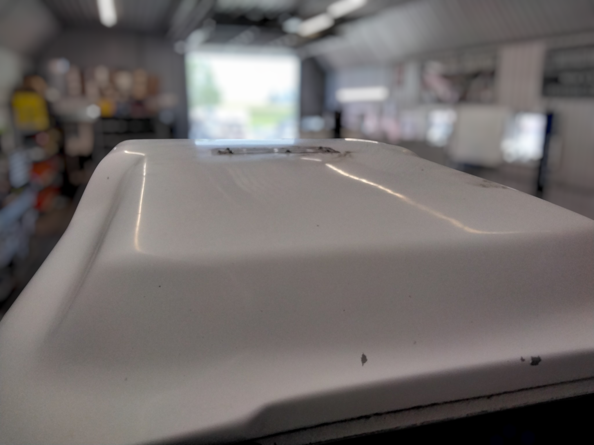 2015 - 2020 Ford F150 6'6 White Unicover Highrise Truck Cap 8 2015 - 2020 Ford F150 6'6 White Unicover Highrise Truck Cap - Image 8