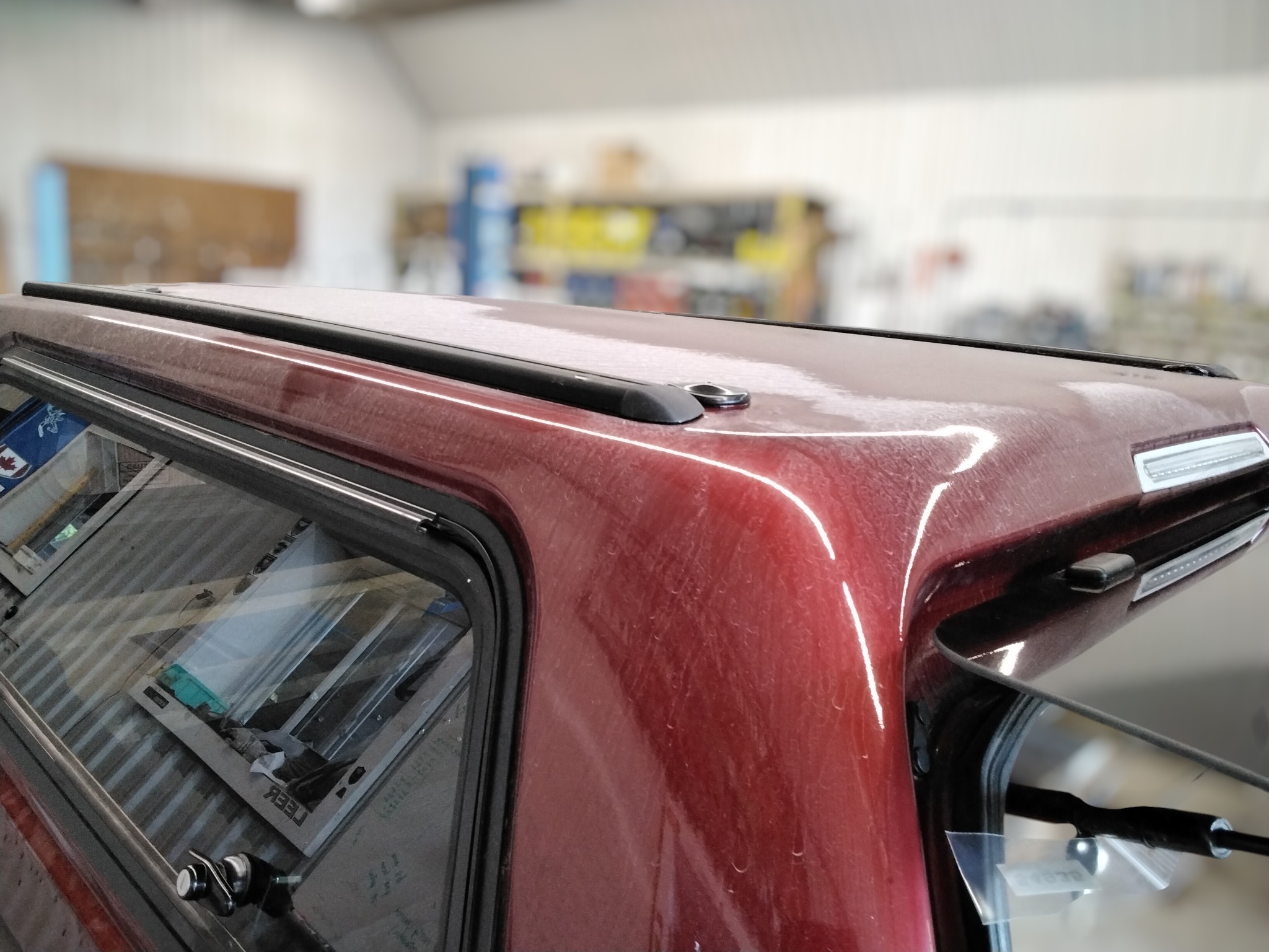 2023 - 2026 GMC Canyon 5'2 GNT Radiant Red Leer100R Truck Cap 7 2023 - 2026 GMC Canyon 5'2 GNT Radiant Red Leer100R Truck Cap - Image 7