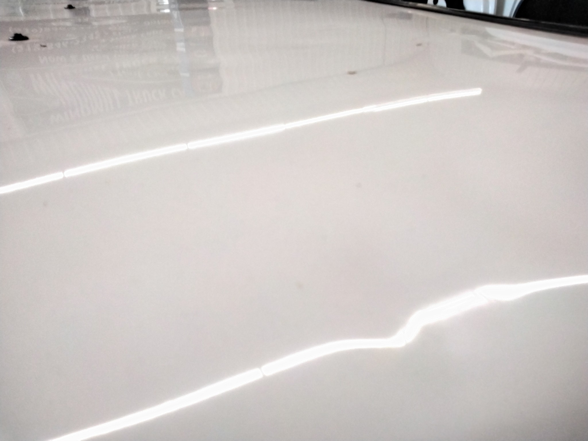 2017 - 2022 Ford Superduty 8' White Leer Contractor Truck Cap 7 2017 - 2022 Ford Superduty 8' White Leer Contractor Truck Cap - Image 7
