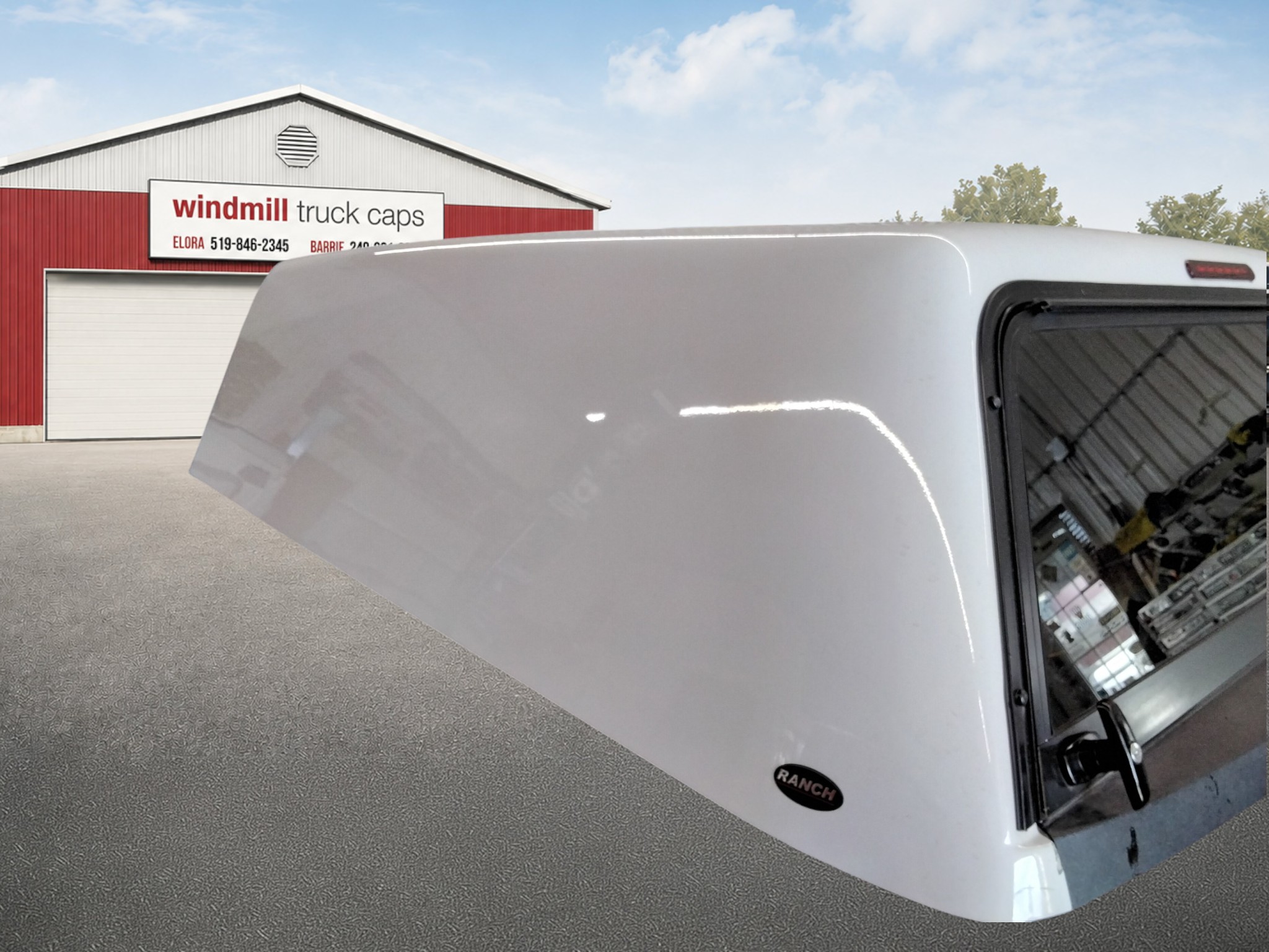 Chevrolet Silverado 6'6 8624 Summit White Ranch Echo Series Truck Cap 2 Chevrolet Silverado 6'6 8624 Summit White Ranch Echo Series Truck Cap - Image 2