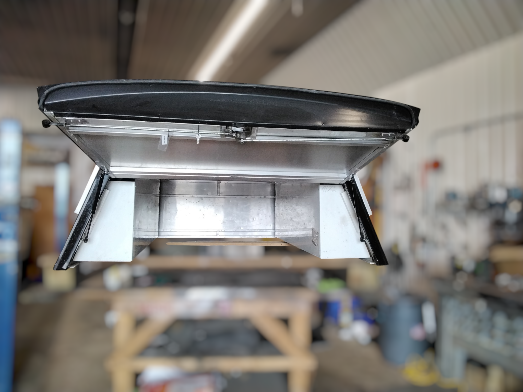Chevrolet Silverado or GMC Sierra 5'8 Black ACC Leer Contractor Truck Cap 3 Chevrolet Silverado or GMC Sierra 5'8 Black ACC Leer Contractor Truck Cap - Image 3