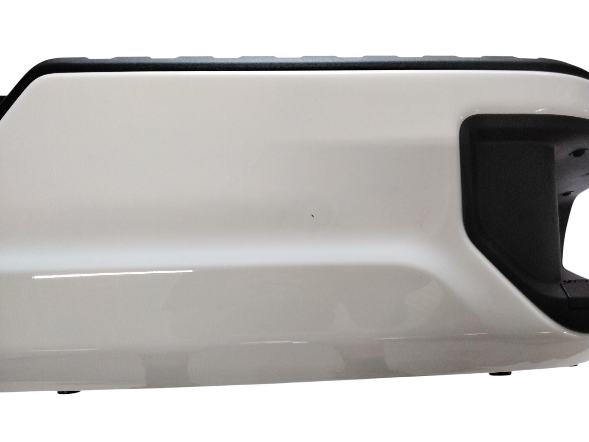 GMC Sierra or Chevrolet Silverado 1500 Summit White Rear Bumper 2 GMC Sierra or Chevrolet Silverado 1500 Summit White Rear Bumper - Image 2