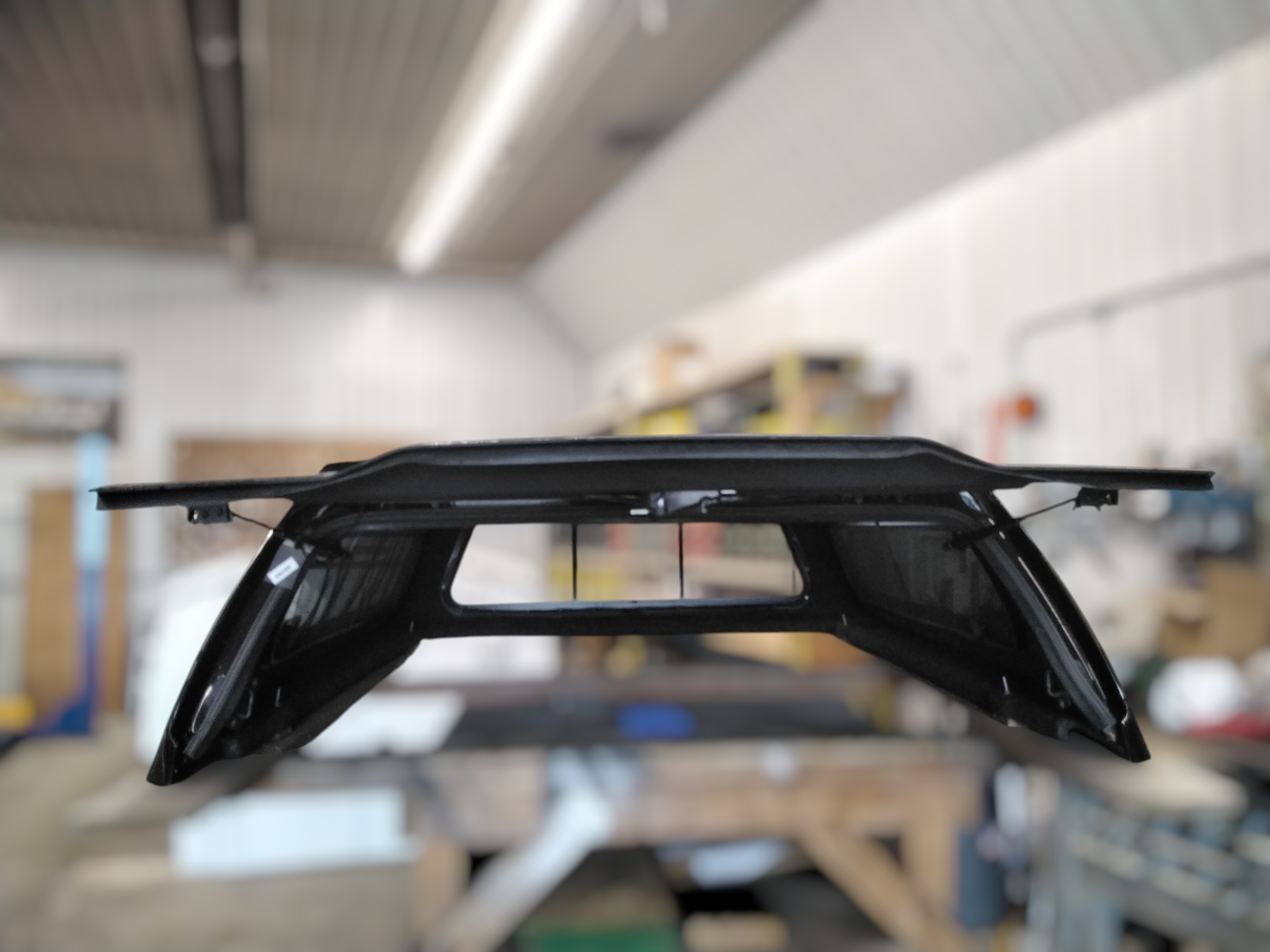 2021 - 2026 Ford F150 6'6 UM Agate Black Leer100XQ Truck Cap 3 2021 - 2026 Ford F150 6'6 UM Agate Black Leer100XQ Truck Cap - Image 3