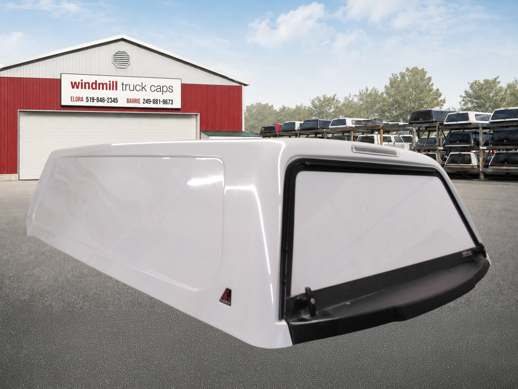 2017 - 2022 Ford Superduty 8' YZ White Leer100RCC Truck Cap 2 2017 - 2022 Ford Superduty 8' YZ White Leer100RCC Truck Cap - Image 2