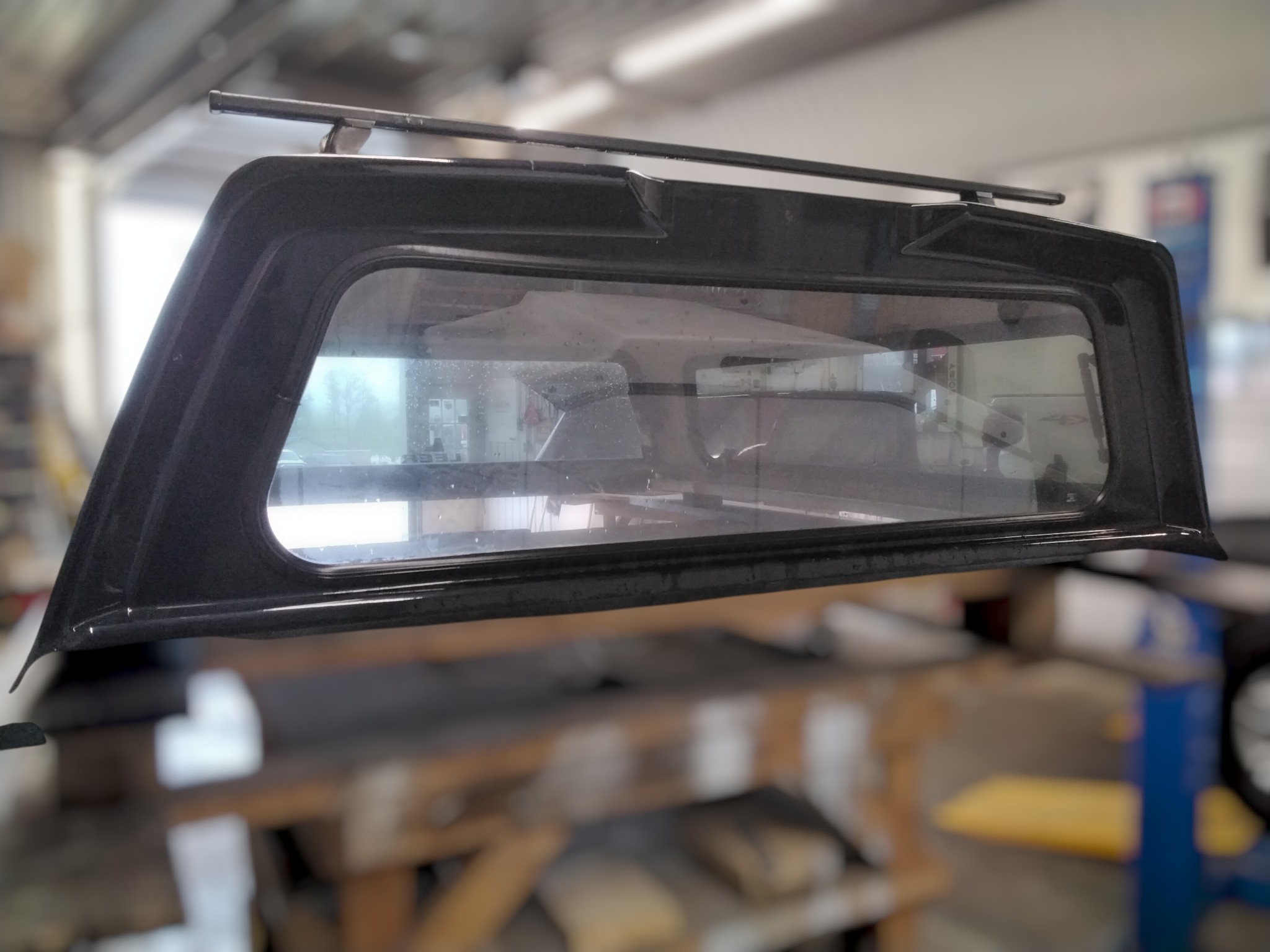 2021 - 2026 Ford F150 6'6 HX Antimatter Blue Leer Legend Truck Cap 5 2021 - 2026 Ford F150 6'6 HX Antimatter Blue Leer Legend Truck Cap - Image 5