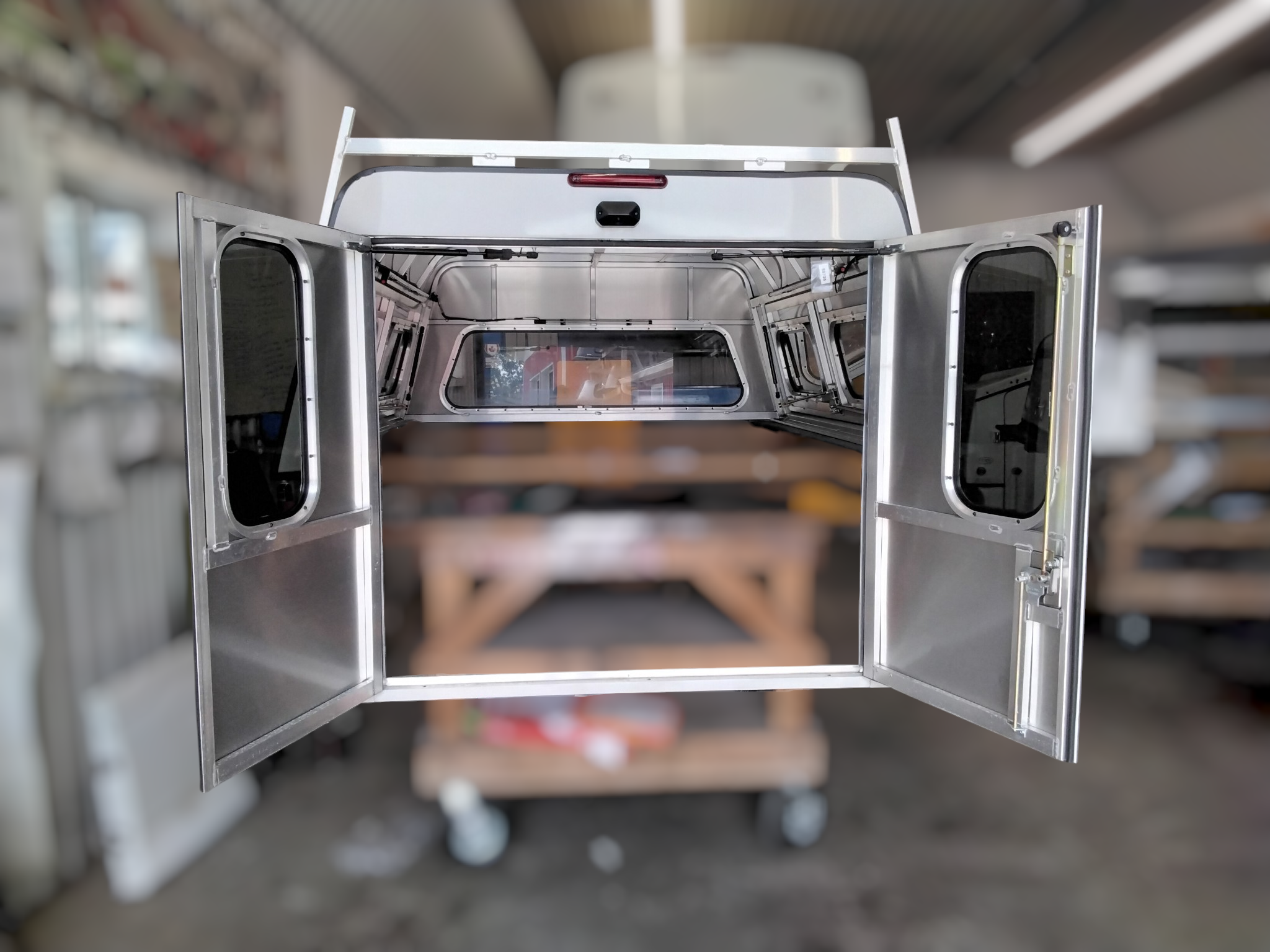 2017- 2026 Ford Superduty 6'9 White Leer Contractor Truck Cap 3 2017- 2026 Ford Superduty 6'9 White Leer Contractor Truck Cap - Image 3